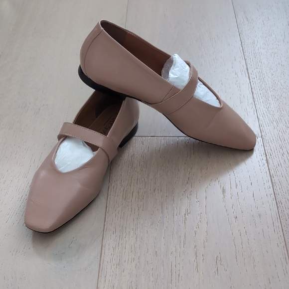 L'INTERVALLE Shoes - L'Intervalle Nude Leather Ballet Flats
